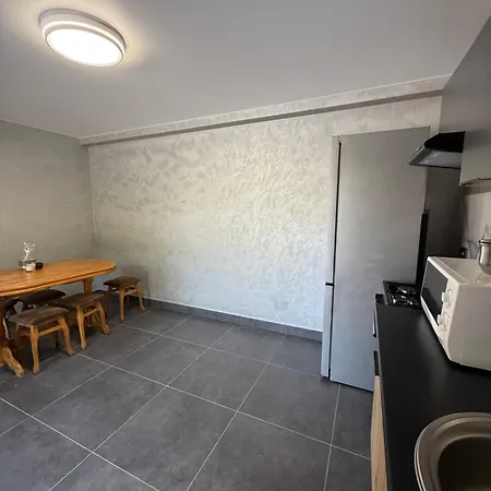 садиба-сойми 度假居 Mizhhirya (Transcarpathia)