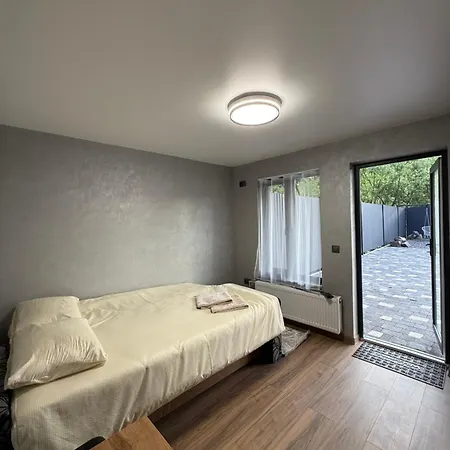 садиба-сойми * Mizhhirya (Transcarpathia)